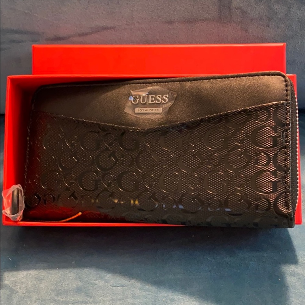 Guess wallet